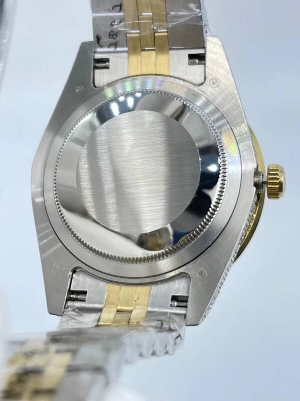 Rolex's new full-diamond large-diameter bezel, single calendar Roman numeral face, size 43mm