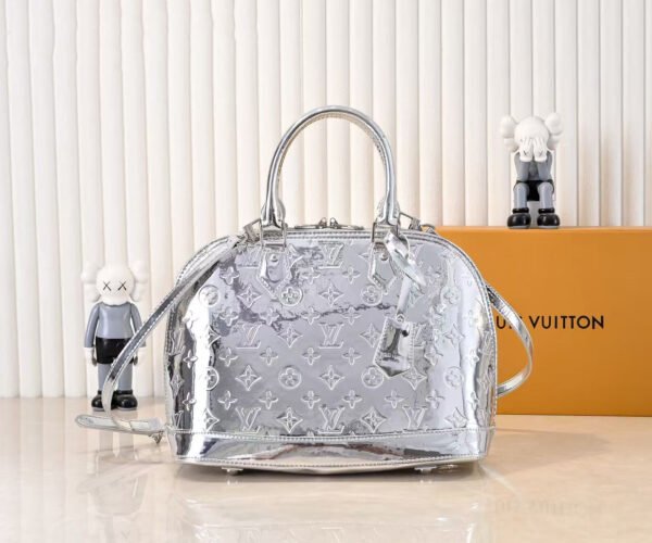 M11835, M53151, LVSki series of Alma large-sized handbag, 39x30x19cm