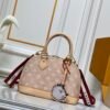 Alma BB handbag M99021 M82348, a creative masterpiece from the Louis Vuitton Catogram collection. Dimensions: 23.5 x 17 x 11 cm.