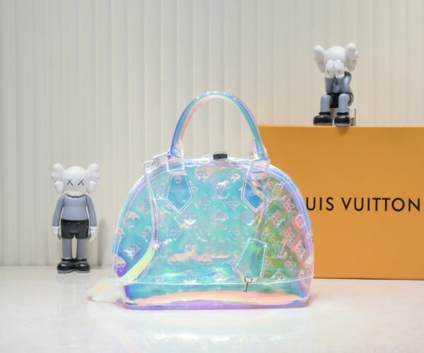 Lv's latest transparent and vibrant M53152 ALMA BB series perfectly showcases the youthful vitality of the individual and the Louis Vuitton style: 25x19x12