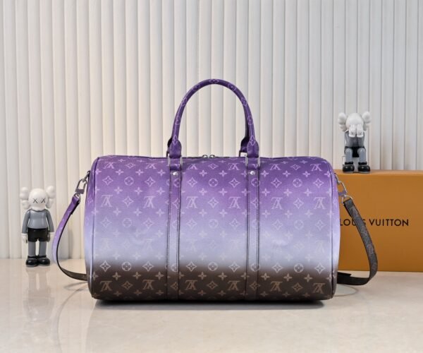 M11808 41416 Gradient Purple. This Keepall Bandouliere 45 travel bag measures 45x27x20cm.