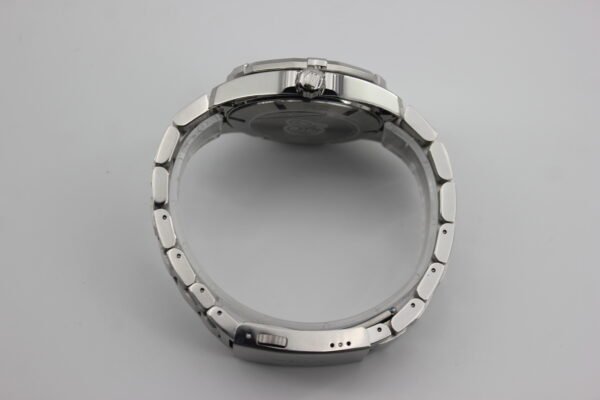 Model: WAY201F  Serial Number: BA0927   43mm