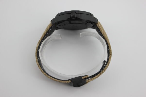 Model: WAY208C  Serial Number: FC6383     43mm