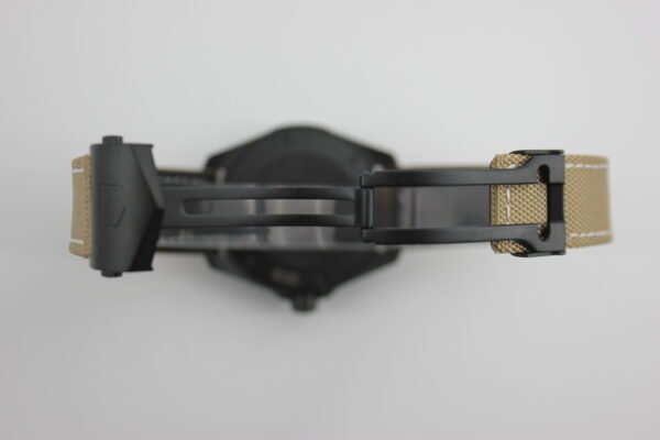 Model: WAY208C  Serial Number: FC6383     43mm