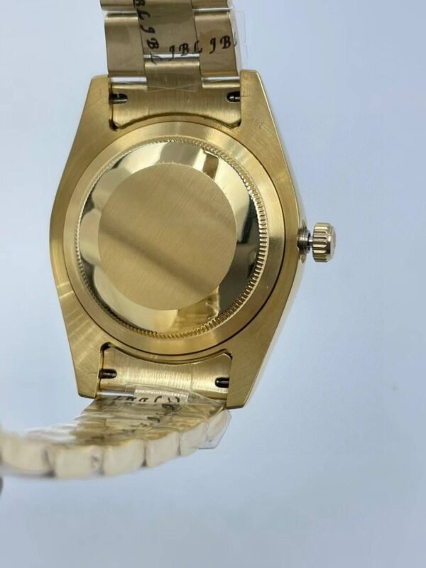 New model in sky green color, 42mm