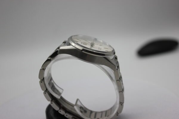 Model: WAR201B  Serial Number: BA0723  41mm