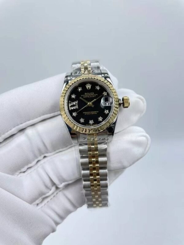 Rolex women's model with beaded star-shaped diamonds, size 26mm