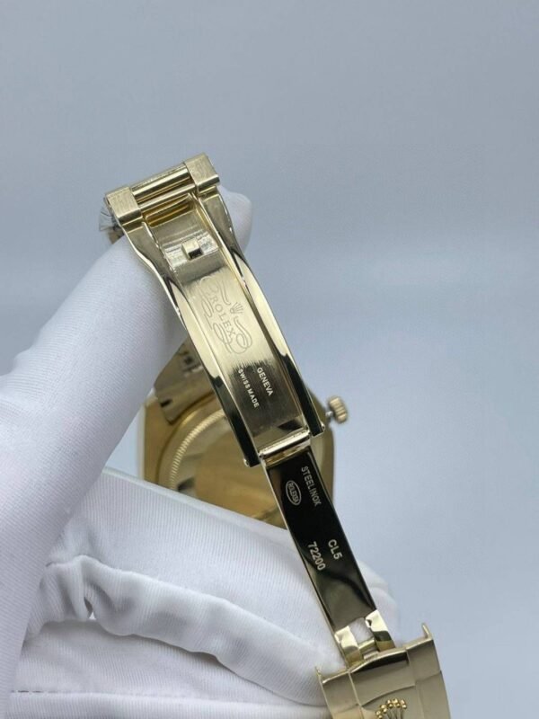 New model in sky green color, 42mm