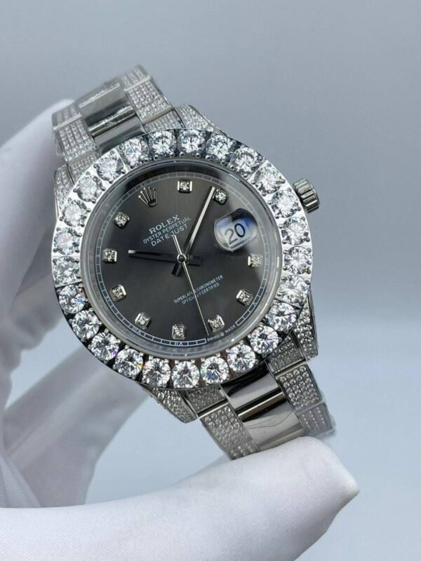 New style large diamond circle bezel with diamond surface  44mm