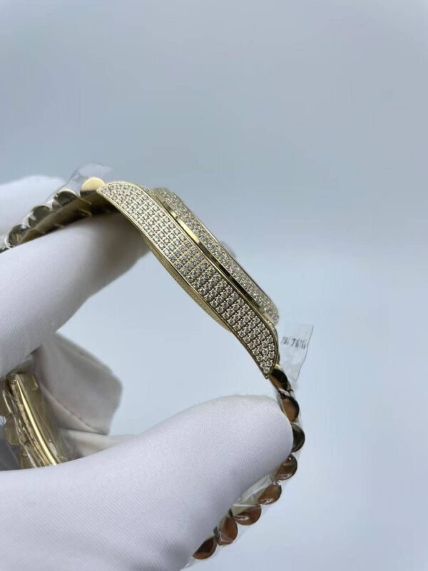 Rolex full-diamond blank face with dual calendars, size 41mm