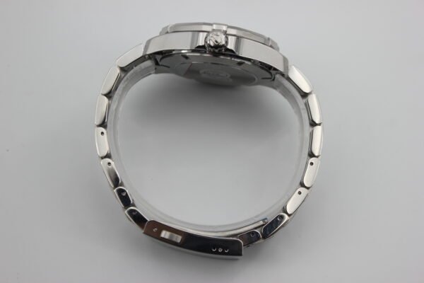 Model: WAY201S  Serial Number: BA0927   43mm