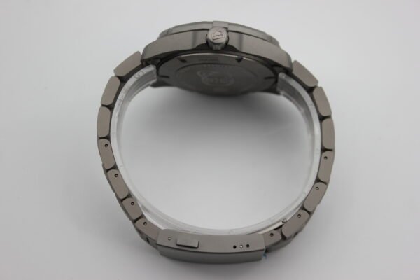 Model: WAY208F  Part Number: BF0638  43mm