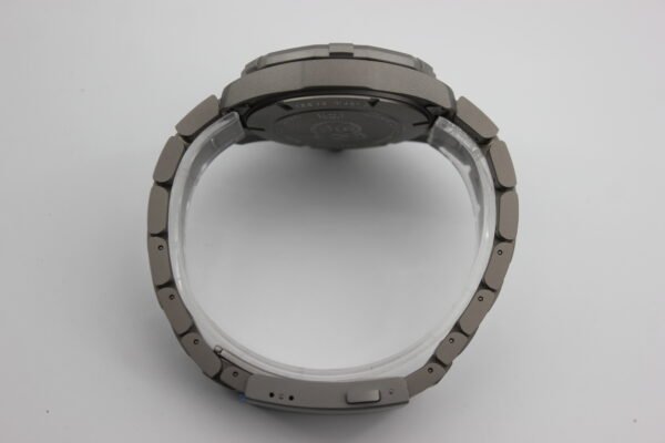 Model: WAY208F  Part Number: BF0638  43mm