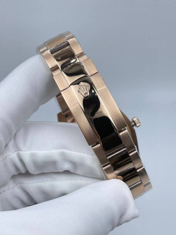 New model in sky green color, 42mm