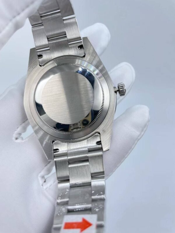 Rolex large diamond bezel with star-shaped design, size 41mm