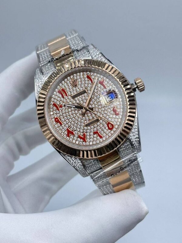 The new log features a diamond icon and a new style strap  41mm