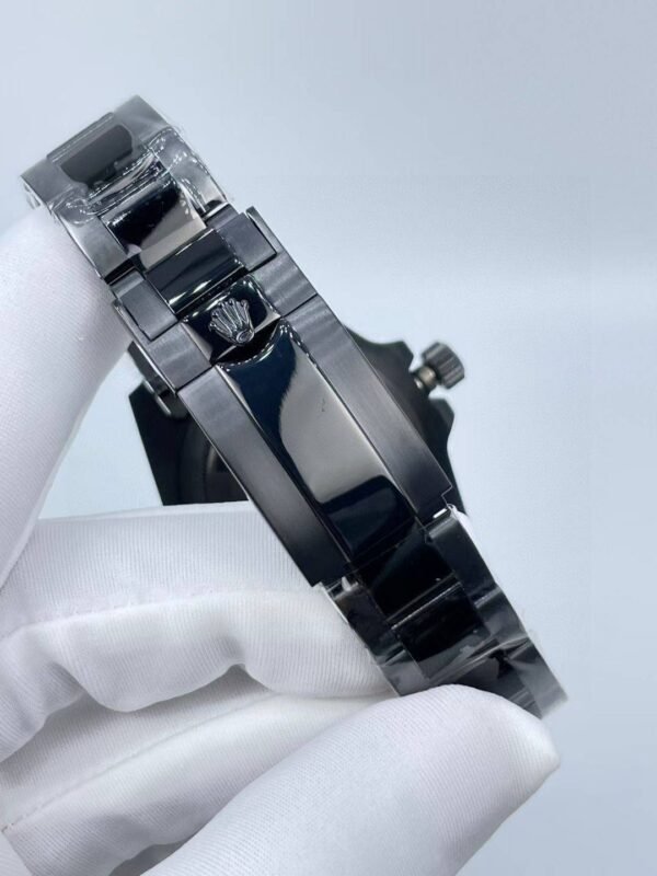 New GMT model with black case,40mm