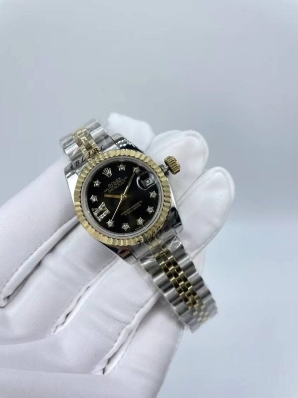 Rolex women's model with beaded star-shaped diamonds, size 26mm