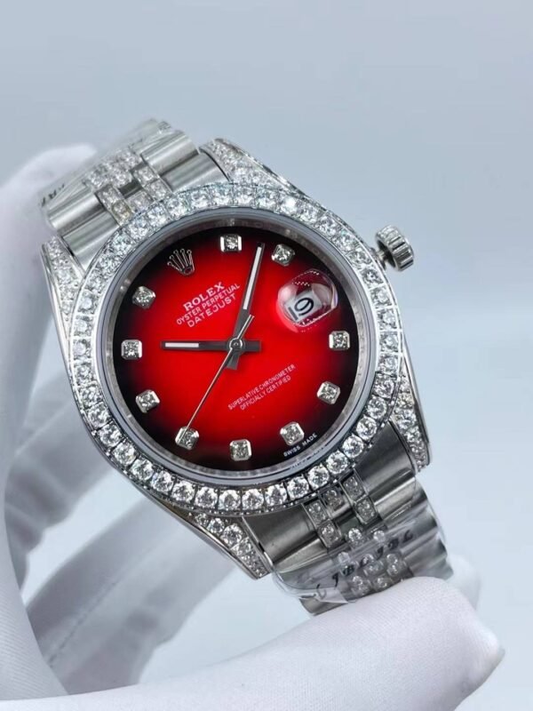 Rolex new model with a 5-bead set crystal bezel, size 41mm