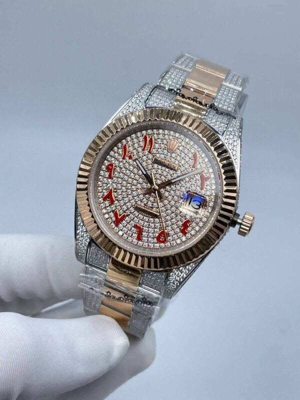 The new log features a diamond icon and a new style strap  41mm