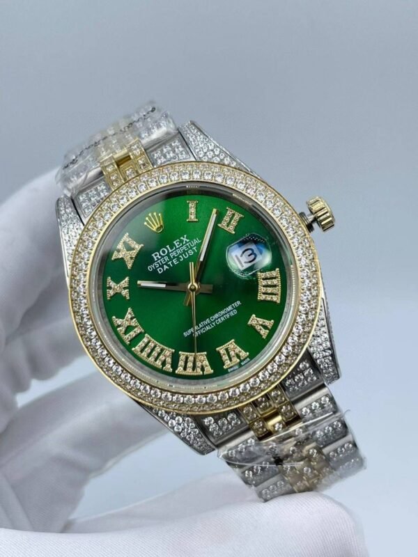 New full-diamond Roman-style logotype with diamond surface  41mm