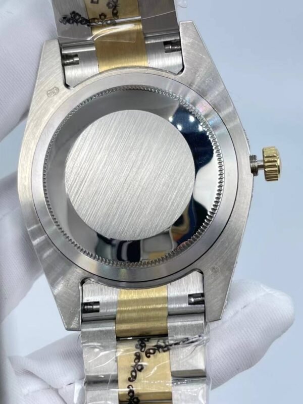 Rolex's new full-diamond flat three-leaf bracelet, with colorful Arabic numerals on a star-shaped surface, size 41mm