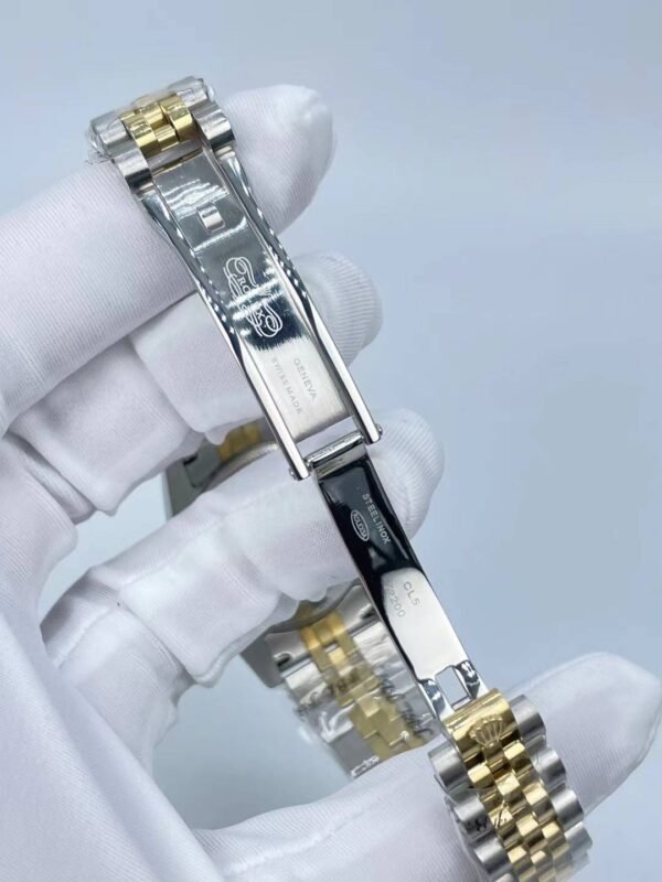 Rolex's new 24-diamond , 31mm in size.