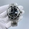 The new Rolex Submariner model, with a size of 40mm. The new strap design: diamonds on both sides + shiny center.