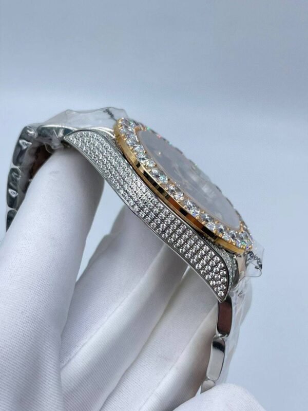 New model log large bezel with diamond surface  44mm