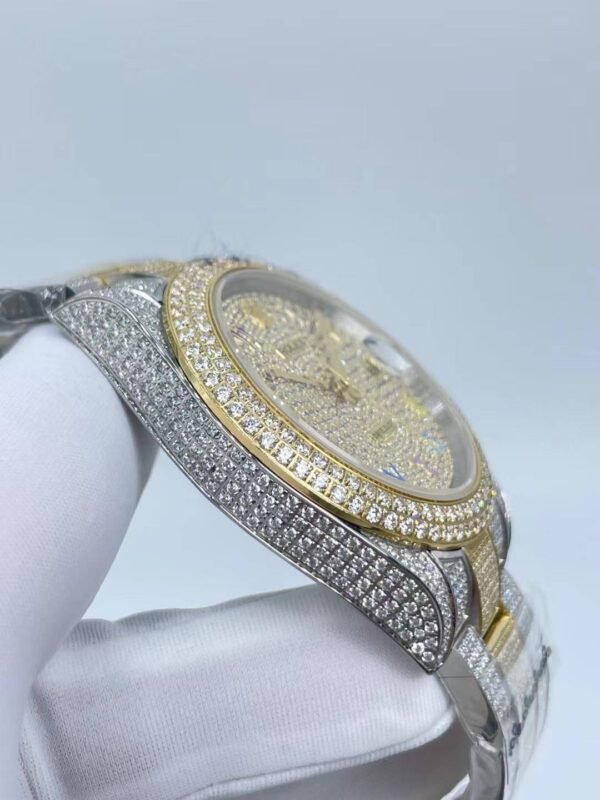 Rolex's new full-diamond flat three-leaf bracelet, with colorful Arabic numerals on a star-shaped surface, size 41mm