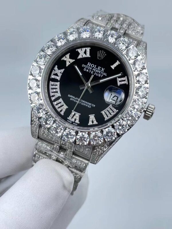 Rolex's new full-diamond large-diameter bezel, single calendar Roman numeral face, size 43mm
