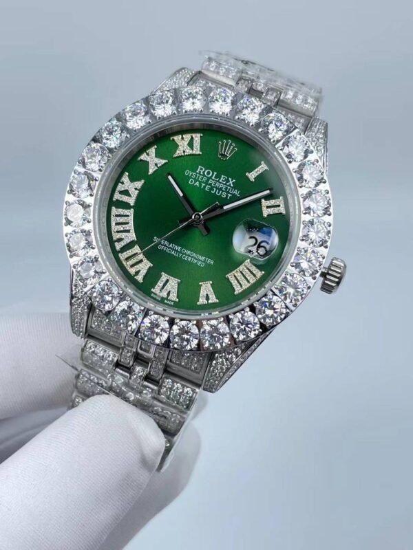 Rolex's new full-diamond large-diameter bezel, single calendar Roman numeral face, size 43mm