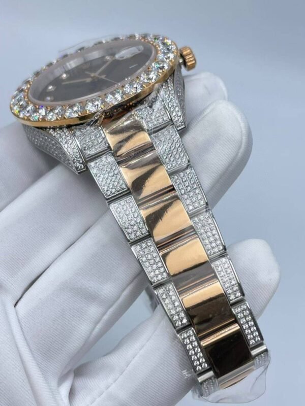 New model log large bezel with diamond surface  44mm