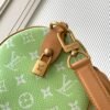 Model number M14064 Lemon Green. This Speedy P9 Bandoulière 30 handbag measures 32 x 22.5 x 18 centimeters (length x height x width).