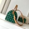 Model number M14077 - Dark Green. This Speedy P9 Bandoulière 30 handbag measures 32 x 22.5 x 18 centimeters (length x height x width).