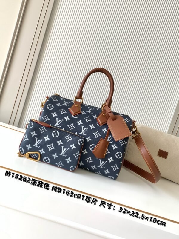 Model number M15282 - Blue fabric Speedy P9 Bandoulière 30 handbag          32 x 22.5 x 18 cm (length x height x width)