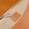 M46018 Louis Vuitton's Pochette Metis embroidered messenger bag (in orange color) belongs to the classic messenger bag series of LV. It measures 25x19x7 centimeters.
