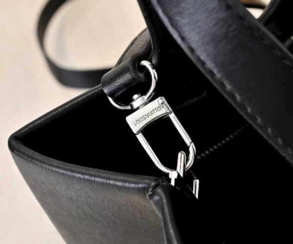 M13940  Pharrell and NIGO collaboration collection's exclusive series - top-quality original item - this medium-sized Shopper handbag - 25x19x1