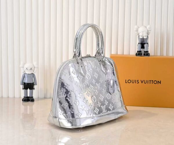 M11835, M53151, LVSki series of Alma large-sized handbag, 39x30x19cm