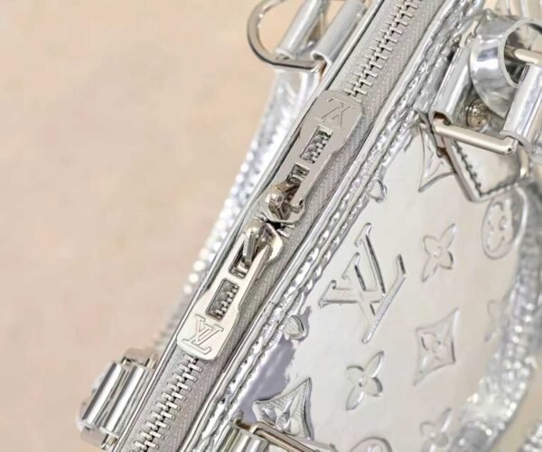 M11835, M53151, LVSki series of Alma large-sized handbag, 39x30x19cm