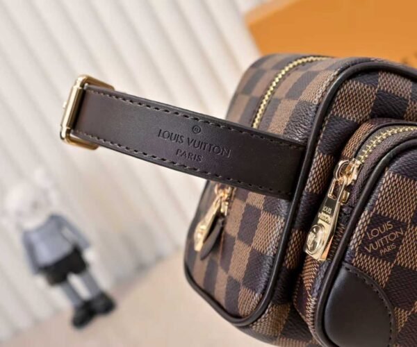 This Locker Dopp Kit comes in Monogram fabric and measures 23.0 x 13.0 x 12.0 centimeters (length x height x width).