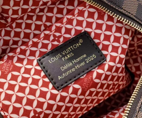 This Locker Dopp Kit comes in Monogram fabric and measures 23.0 x 13.0 x 12.0 centimeters (length x height x width).