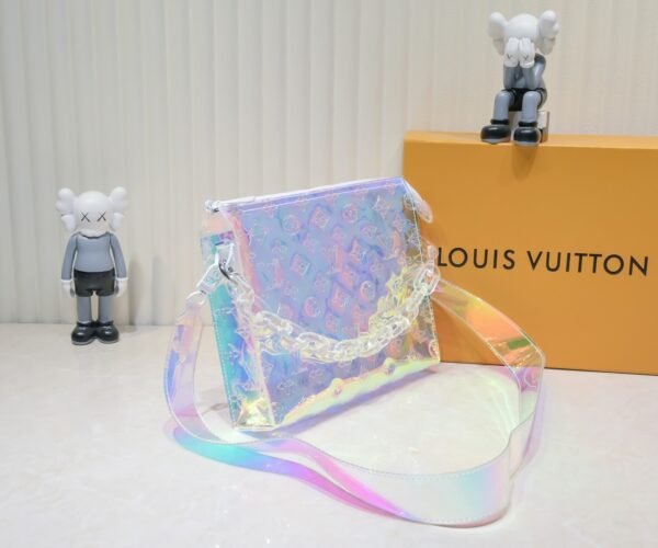 LV [Rose] Official website's colorful toiletry bag 67692 silver size W25H20D5 super 🔥 beautiful and new style. LV original single matching pattern quality 🌵 classic old pattern