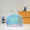 Lv's latest transparent and vibrant M53152 ALMA BB series perfectly showcases the youthful vitality of the individual and the Louis Vuitton style: 25x19x12