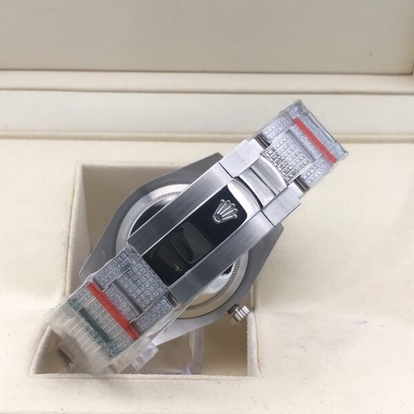 Rolex new bezel (3.55mm diamonds) star-shaped Roman dial, size 41mm