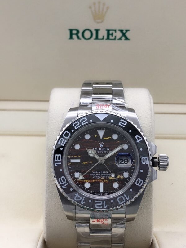 Rolex new model Greenwich GMT with a size of 40mm