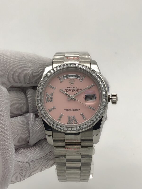 Rolex new model with square diamond bezel and Roman-shaped dial, size 36mm