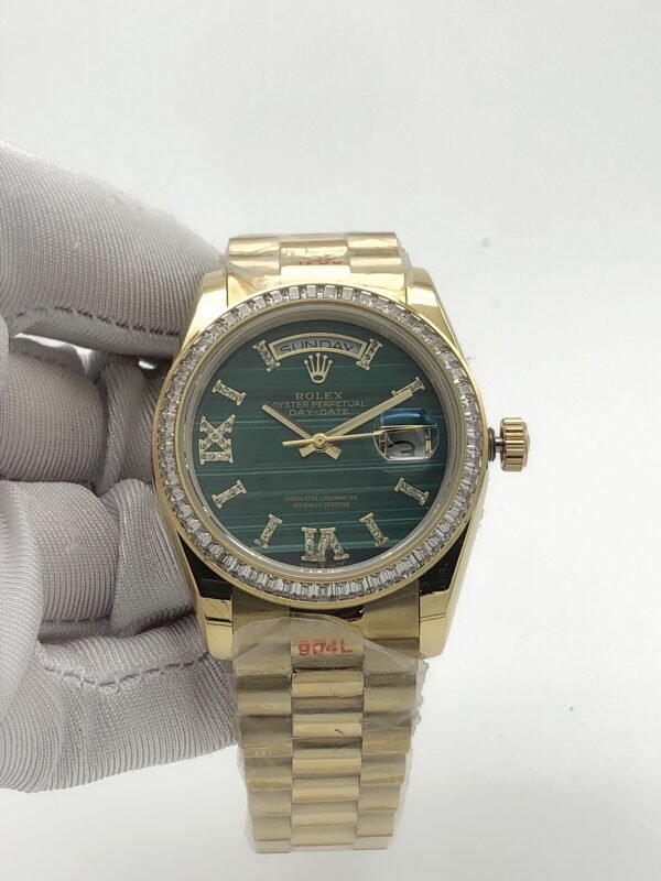 Rolex new model with square diamond bezel and Roman-shaped dial, size 36mm