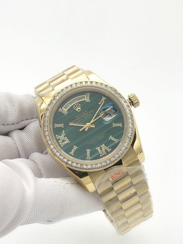 Rolex new model with square diamond bezel and Roman-shaped dial, size 36mm
