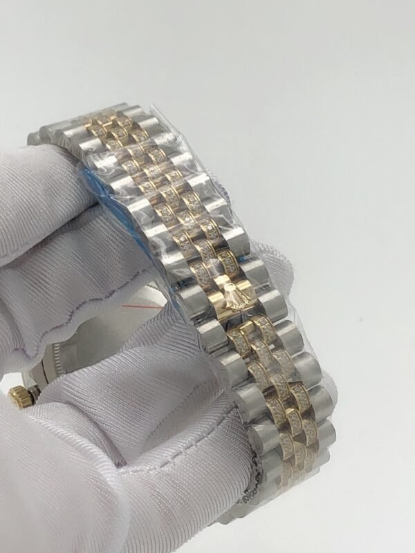 Rolex five-stone round diamonds set in a square shape,  diameter 41mm